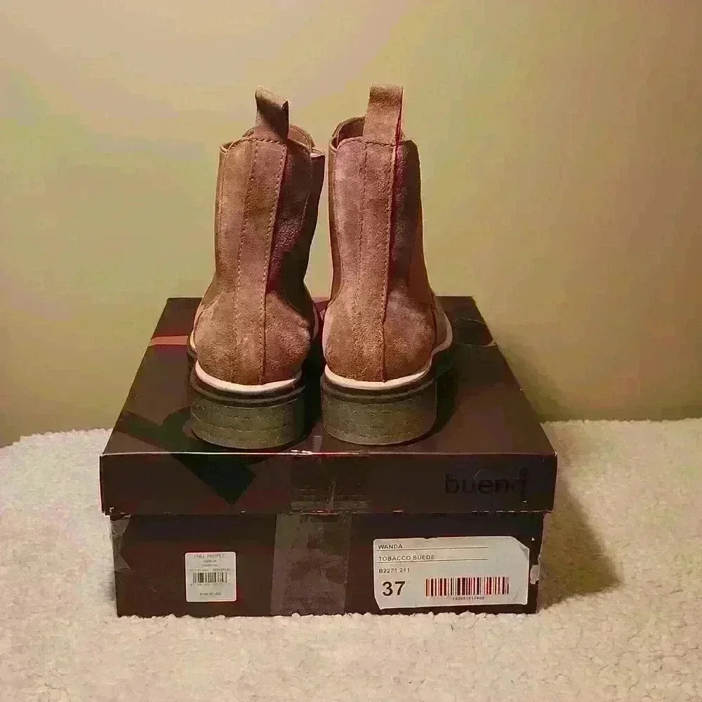 Bueno Women's Wanda Suede Boots -Tobacco - Picture 6 of 7